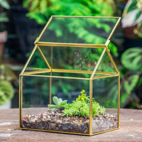 Terrarium en verre en forme de maison Verre transparent enduit de noir Taille personnalisée Jardin Mousse Plante d'air Maison Bureau Décoration de table Prix bas
