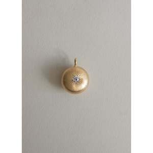 จี้เพชรทรงพองสไตล์วินเทจ เครื่องประดับสุดหรูและเหนือกาลเวลา - Product Image 1