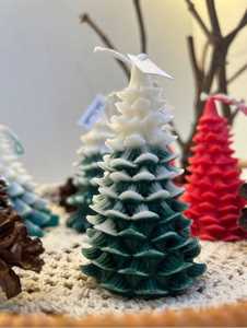 Bougie artisanale en cire de soja en forme de sapin de Noël - Aromathérapie parfumée Décoration d'intérieur faite à la main Fabriquée en Inde - Product Image 3