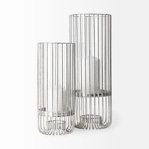 Grande lanterne cylindrique industrielle en fer avec design ajouré pour une utilisation intérieure et extérieure - Product Image 5