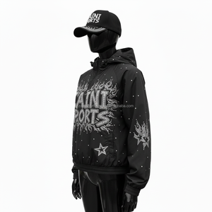 Veste coupe-vent noire en polyester de haute qualité 130GSM pour femmes, panneau raglan, coupe avec strass, logo personnalisé, finition pour femmes - Product Image 4