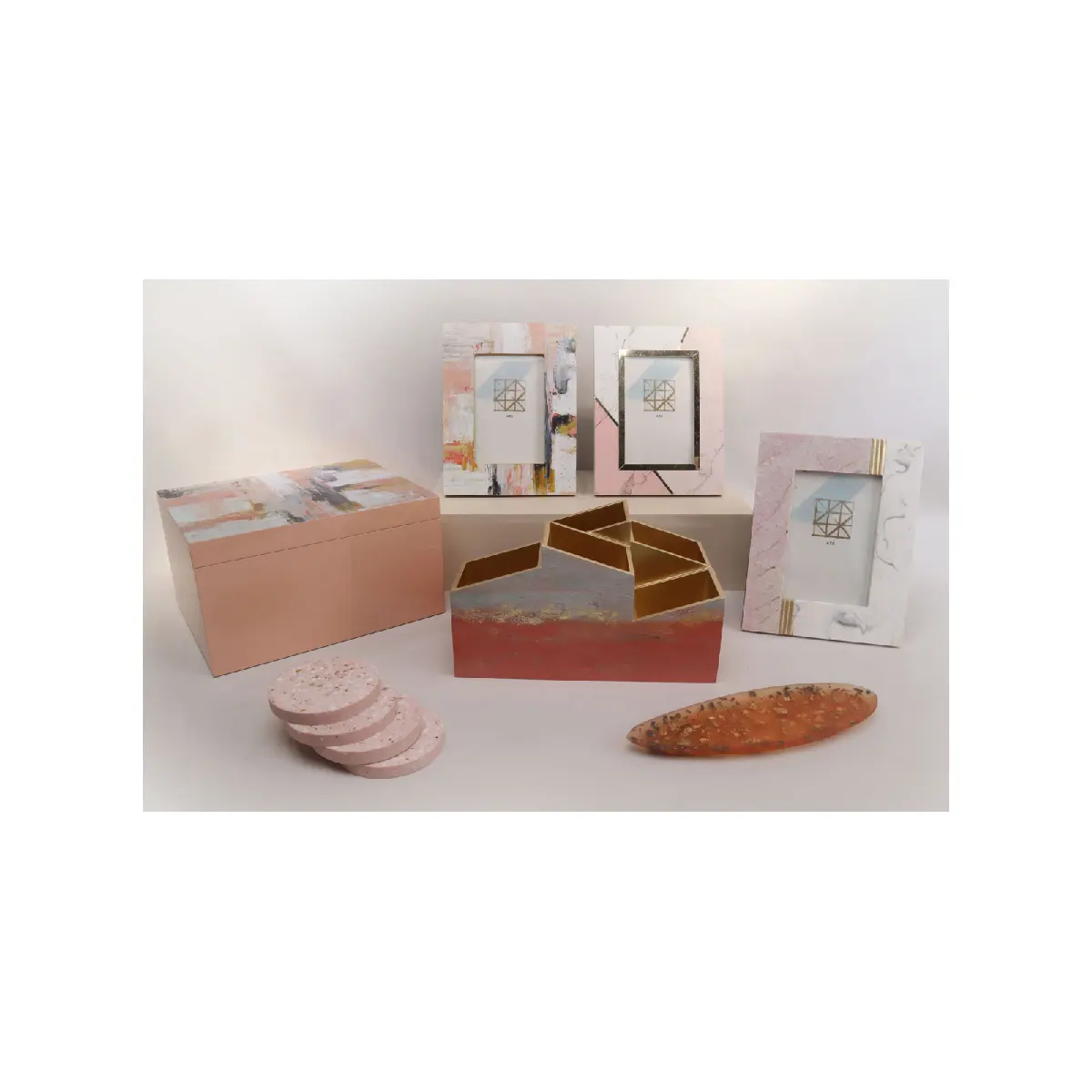 Modern Design Home Living Room Office Shelf Decoration Storage and Photo Frame Set