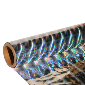 Film adhésif holographique PET métallisé sans couture en vrac, motif arc-en-ciel, haute brillance, emballage décoratif - Product Image 1