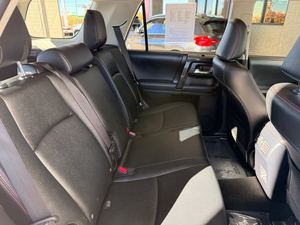 <span class=keywords><strong>Toyota</strong></span> <span class=keywords><strong>4Runner</strong></span> TRD Pro 2024 blanche, moteur essence, occasion, sièges en cuir, toit ouvrant, SUV, camionnette, au meilleur prix. - Product Image 5