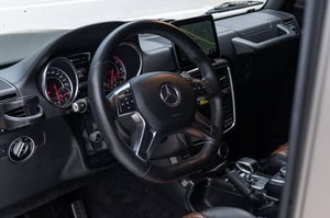 MERCEDES-AMG G63 2017 MÁS VENDIDO, TWIN-TURBO V8 AWD, PAQUETE DE CUERO EXCLUSIVO DESIGNO - Product Image 2