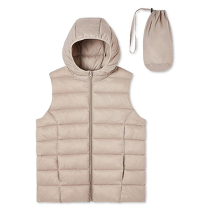 Gilet coupe-vent zippé imperméable pour femme OEM avec capuche | Gilet rembourré mobile de haute qualité | Design et logo personnalisés - Product Image 4