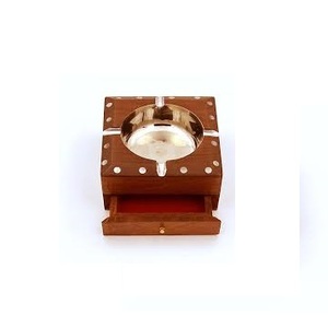 Cendrier en bois traditionnel fait à la main en aluminium hautement durable personnalisable aspect classique personnalisable de haute qualité personnalisable hautement durable - Product Image 5