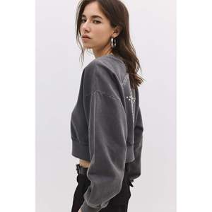 Sudadera Bordada con Piedras - Product Image 6