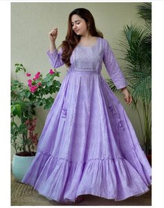 Nuevo diseño moderno tela de rayón ropa de mujer Kurti para ropa de fiesta disponible a precio al por mayor de La India - Product Image 2