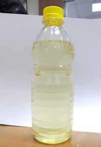 น้ํามันละหุ่งสกัดเย็นออร์แกนิกสําหรับผิวและผมเจริญเติบโตน้ํามันทําความสะอาดธรรมชาติผู้ผลิตและส่งออกที่ดีที่สุดในอินเดีย - Product Image 3