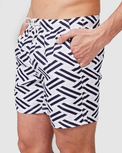 <b>Men's</b> High Street Style Solid Pattern Board <b>Shorts</b> Casual Breathable Quick Drying Fitness Printed in Black <b>White</b> 100% Polyester - Product Image 4