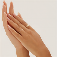 Weicher, geschwungener, geschichteter, gravierter Ring aus 10K massivem Gold – luxuriöser, wasserdichter Statement-Ring für Damen und Mädchen, klassisch, ideal für Festivals