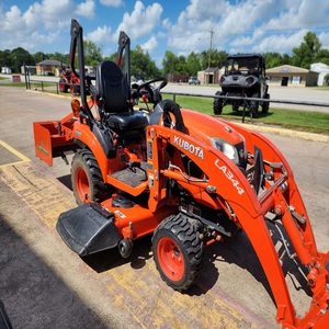 Mini tracteur Kubota BX2680 compact 4x4 pour l'agriculture, tracteur agricole BX2680, efficace, facile à utiliser - Product Image 3