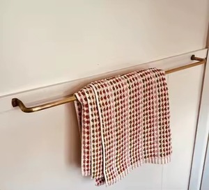 Toallero moderno y elegante soporte de metal duradero con acabado elegante para paredes de baño, cocinas o espacios de invitados - Product Image 3