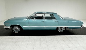 Chevrolet Impala berline sport 4 portes 1963 d'occasion et propre - Product Image 5