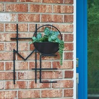 Jardinières murales haut de gamme avec un élégant cadre en fer offrant un style de jardinage vertical moderne et de l'espace pour une utilisation en intérieur et en extérieur