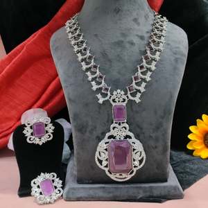 Ensemble de collier pendentif élégant pour femmes, comprend des boucles d'oreilles assorties, à porter au quotidien et pour les fêtes, bijoux classiques et imposants, cadeau pour elle - Product Image 2