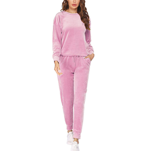 Ensemble de survêtement décontracté à capuche pour femme, 100% coton, coupe régulière, coupe-vent, logo personnalisé - Product Image 1