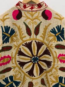 Ropa de mujer Ropa étnica Bohemia Chaqueta corta de invierno Abrigo Chaqueta bohemia de invierno Chaqueta bordada a mano para regalo de mujer - Product Image 4