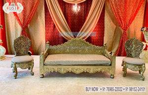 ชุดโซฟาแต่งงานสไตล์มงกุฎแบบดั้งเดิม ชุดโซฟาเจ้าบ่าวเจ้าสาวงานแต่งงานสุดหรู ชุดโซฟาแกะสลักด้วยมือโดยดีไซเนอร์ ของตกแต่งงานอีเว้นท์จากออสเตรเลีย - Product Image 3