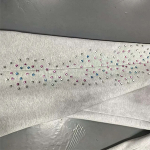 กางเกงจ็อกเกอร์ทรงหลวมขาบานสไตล์วินเทจ ผ้าฝรั่งเศสเทอร์รี่คอตตอนคุณภาพสูง ล้างสีแบบแอซิด แต่งคริสตัล ดีไซน์ขาดๆ - Product Image 2