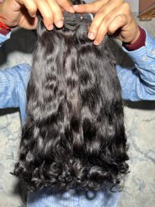 ผมต่อคุณภาพพรีเมียมจากผู้บริจาคคนเดียว 100% เรียงเส้นผมอย่างเป็นระเบียบ  แบบลอนเด้งดึ๋ง  ส่งตรงจากโรงงาน : ไม่ใช่แบบถาวร - Product Image 3