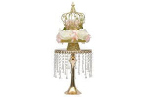 Support à gâteau de luxe en argent avec miroir et perles de cristal suspendues pour la présentation de desserts de mariage et la mise en scène de table haut de gamme en provenance d'Inde - Product Image 5