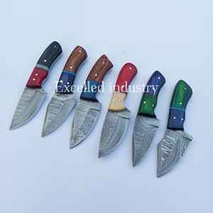 Couteau Skinner en acier Damas fait à la main personnalisé Pakka manche en bois avec étui en cuir gratuit couteau de survie de chasse - Product Image 6