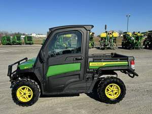 Fournisseur d'engins utilitaires John Deere 825M S4 de qualité, achat direct, livraison rapide et prix de gros en stock. - Product Image 2