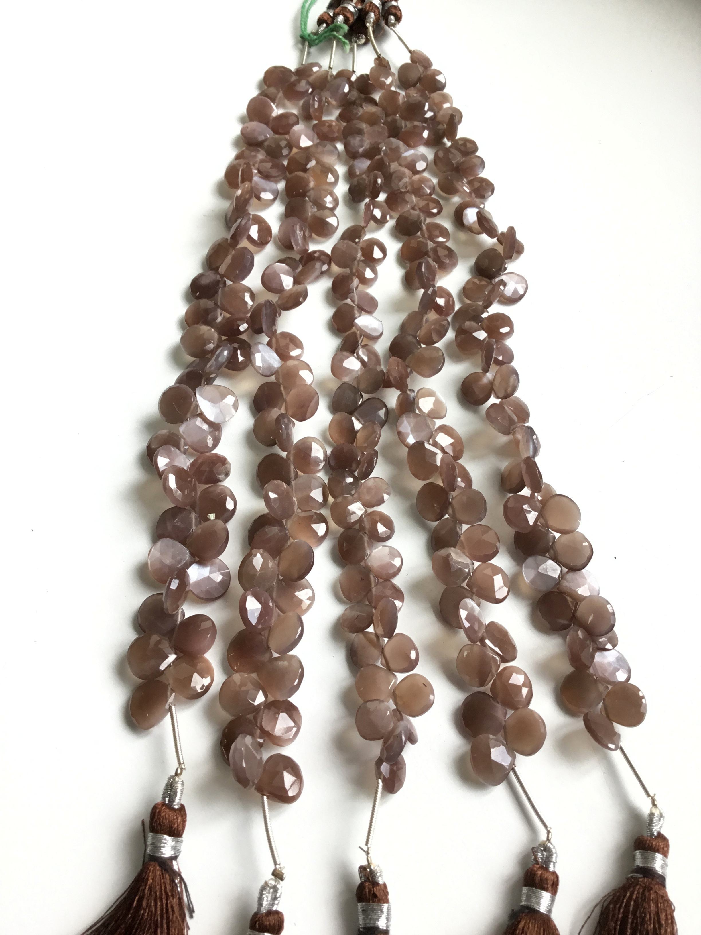 สีน้ำตาล