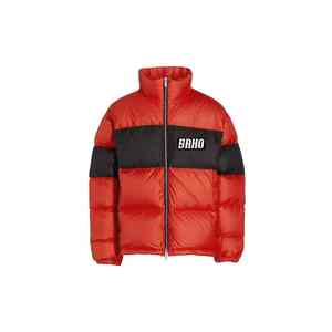 Les fabricants professionnels de vestes GAA au Pakistan livrent des vêtements d'extérieur résistants aux intempéries aux équipes sportives gaéliques et aux entraîneurs de clubs - Product Image 3