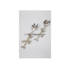 Ensemble de couverts en métal élégant et élégant pour les réglages de table haut de gamme en acier inoxydable de haute qualité pour des performances durables - Product Image 1