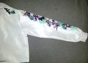 เสื้อแจ็กเก็ตกันลมมีกระดุมผ้าไนลอนสำหรับเล่นกีฬาฤดูใบไม้ร่วงและกางเกงขาสั้นเอวสูงออกแบบโลโก้ได้ตามต้องการขนาดพิเศษ - Product Image 4