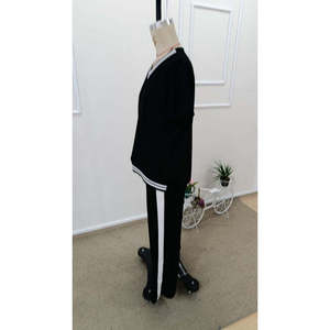 Conjunto de Dos Piezas para Mujer, Blusa de Manga Corta con Cuello en V de Viscosa de Dos Hilos y Pantalones, 35323 - Negro - Product Image 6