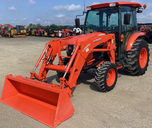 Tracteur agricole Kubbota L4760 d'occasion, 4 roues motrices, diesel, avec chargeur frontal, haute performance, à vendre - Product Image 1