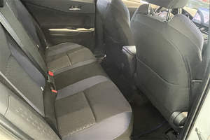 Véhicule SUV 5 portes 5 places CHR 2024 à succès – Vitesse maximale 185 km/h, boîte automatique, sièges en cuir, traction avant, norme Euro VI - Product Image 5