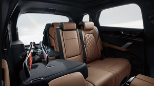 BYD Tang EV รถ SUV สำหรับครอบครัว 7 ที่นั่ง ขับเคลื่อน 4 ล้อ ระยะทางวิ่งมากกว่า 700 กม. แบตเตอรี่ 110 กิโลวัตต์ชั่วโมง มอเตอร์ 200-250 กิโลวัตต์ - Product Image 3