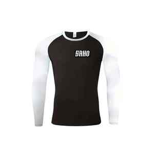 Fabricante paquistaní de sudaderas de cuello redondo GAA que se especializa en ropa deportiva personalizada para escuelas de clubes de fútbol gaélico - Product Image 2