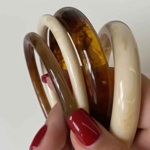 Bracelets et joncs en résine pour femmes, nouvelle collection, bijoux de style ange pour les fêtes et les mariages, haute qualité - Product Image 5