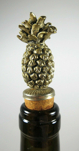 Bouchon de vin élégant en laiton fabriqué à la main en métal poignée en acier inoxydable pour la décoration de cadeaux de comptoir de cuisine moderne - Product Image 2