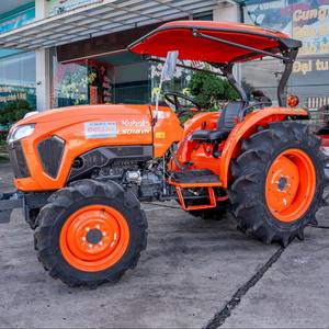 Tractor Agrícola LA1353 de 70HP 4WD con Motor, Caja de Cambios y Bomba - Product Image 1