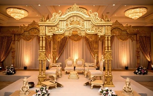 มณฑปงานแต่งงานไม้แกะสลัก Mayur Design สไตล์อังกฤษยอดนิยม พร้อมเสาประดับรูปนกยูง ตกแต่งมณฑปงานแต่งงานทรงกลมสำหรับงานแต่งงานสมัยใหม่ - Product Image 2