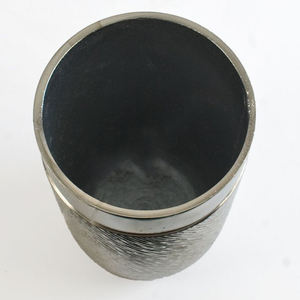 Vase à fleurs de table décoratif poli à la main en aluminium moulé pour la décoration de la maison Vases à fleurs de centre de table très vendus - Product Image 2