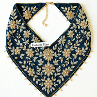 Collier bandana de mode écologique brodé royal, fait à la main pour foulard en crêpe pour femmes