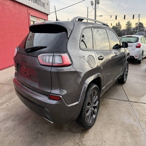Jeep Cherokee High Altitude 2020 en parfait état - Product Image 3
