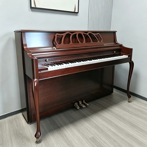 Piano acoustique d'occasion professionnel KAWAI 503F, fabriqué au Japon, brun vintage, niveau de performance, économique, piano droit mécanique, 88 touches - Product Image 1