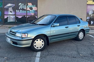 Voitures d'occasion Toyota Corsa Vitax de 1993 de haute qualité disponibles au prix d'usine pour les achats en gros - Product Image 3