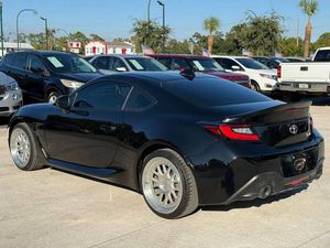 Toyota GR86 Premium 2023 Usado en Venta - Product Image 3