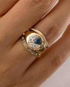 แหวนวินเทจสีน้ำเงินขาวประดับเพชรแล็บโกรว์ 18K ชุบทองคำแท้ รับรองโดย IGI เครื่องประดับทันสมัยประดับด้วยเพชรแบบอเมริกัน - Product Image 1