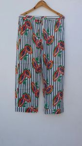 Ensemble de pyjamas en pur coton à imprimé rayé Vêtements de nuit doux Tissu tissé décontracté-Cadeau pour elle - Product Image 4